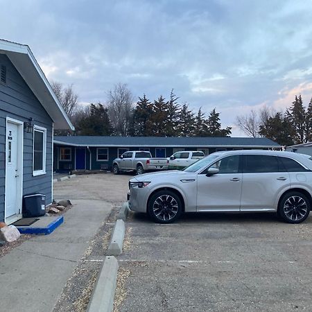 Dew Drop Inn Motel By Oyo Miller Sd Exterior photo